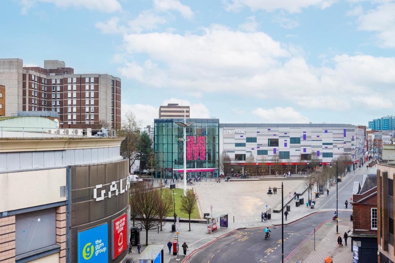 Cresta House - Modern Apartments Luton  Exterior foto