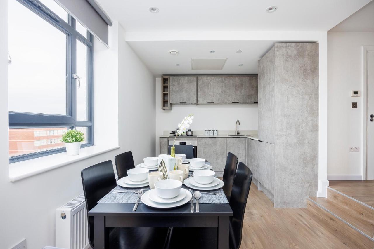 Cresta House - Modern Apartments Luton  Exterior foto